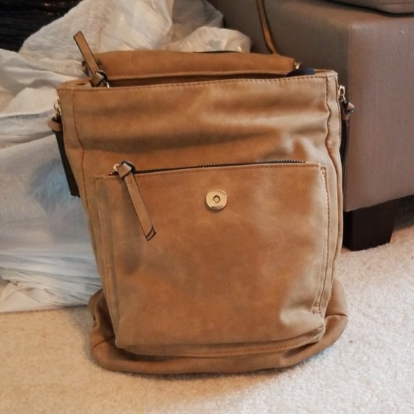 Backpack - Picture 2 of 4